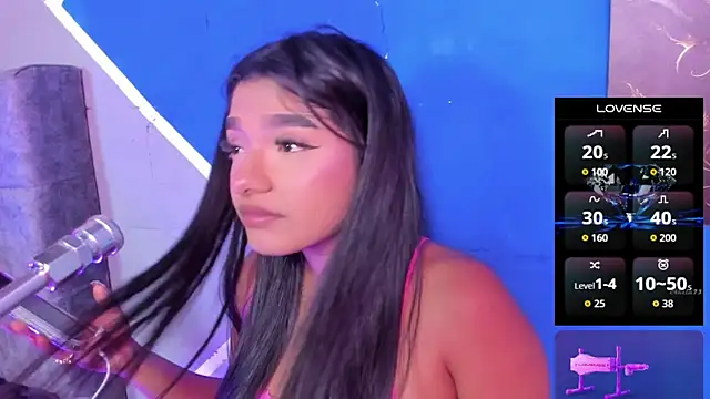 lau-hot online show from 02.12.26