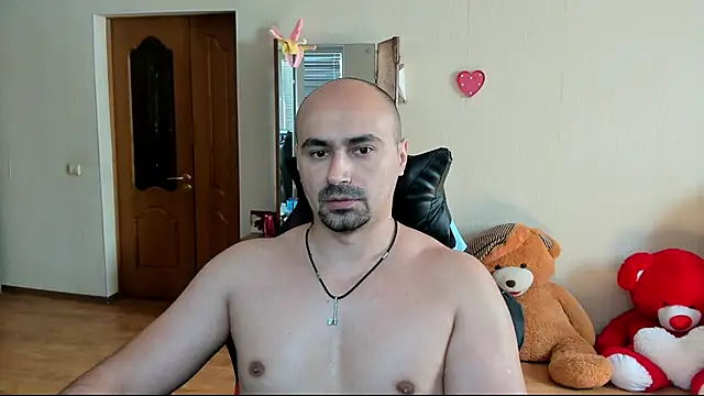 Snapshot of Gri_SH chatting on 09.19.25 Gri SH online show from 09.19.25