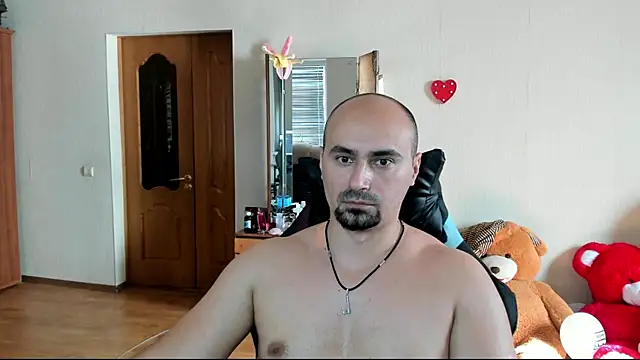 Snapshot of Gri_SH chatting on 10.03.25 Gri SH online show from 10.03.25