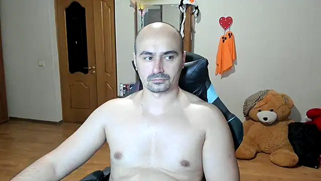 Snapshot of Gri_SH chatting on 11.13.25 Gri SH online show from 11.13.25