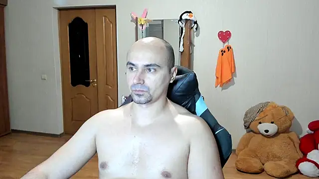 Snapshot of Gri_SH chatting on 11.15.25 Gri SH online show from 11.15.25