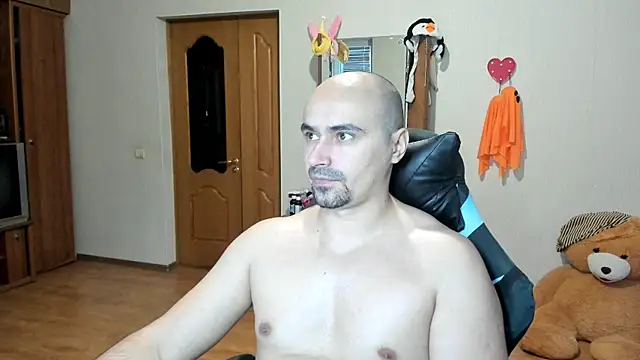 Snapshot of Gri_SH chatting on 11.21.25 Gri SH online show from 11.21.25