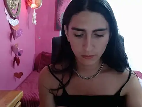 Snapshot of lola_diez chatting on 09.24.25 lola diez online show from 09.24.25