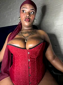 Snapshot of QUEEN_NOBUHLE_777 chatting on 10.18.25 QUEEN NOBUHLE 777 online show from 10.18.25