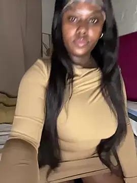 Snapshot of QUEEN_NOBUHLE_777 chatting on 07.05.26 QUEEN NOBUHLE 777 online show from 07.05.26