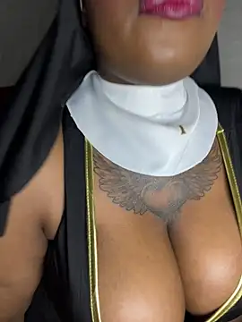 Snapshot of QUEEN_NOBUHLE_777 chatting on 07.14.26 QUEEN NOBUHLE 777 online show from 07.14.26