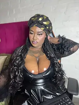 Snapshot of QUEEN_NOBUHLE_777 chatting on 07.29.26 QUEEN NOBUHLE 777 online show from 07.29.26