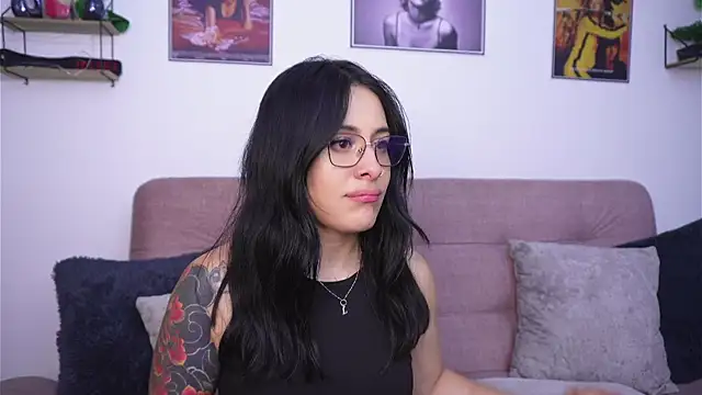 Snapshot of SophiieCumsx chatting on 06.24.26 SophiieCumsx online show from 06.24.26
