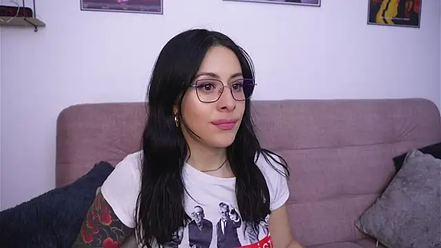 Snapshot of SophiieCumsx chatting on 06.26.26 SophiieCumsx online show from 06.26.26