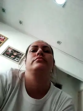 Snapshot of cat9269 chatting on 10.22.25 cat9269 online show from 10.22.25