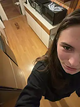 SophiiaStarr online show from 04.20.26