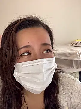 Snapshot of NATSUMI00 chatting on 10.02.25 NATSUMI00 online show from 10.02.25