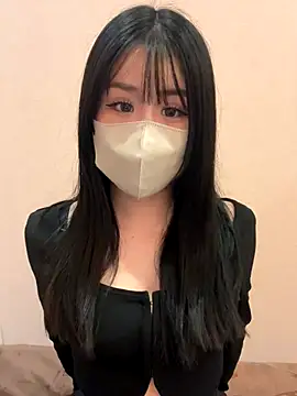 Snapshot of Ema-- chatting on 10.08.25 Ema-- online show from 10.08.25