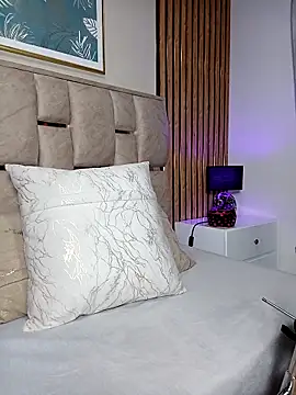 Snapshot of Tasha_and_Karl chatting on 09.23.25 Tasha and Karl online show from 09.23.25