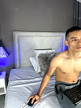 Snapshot of Tasha_and_Karl chatting on 09.25.25 Tasha and Karl online show from 09.25.25