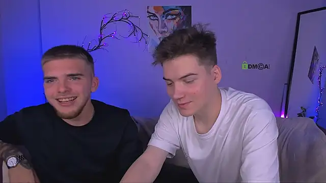 Snapshot of danny_cool chatting on 10.11.25 danny cool online show from 10.11.25