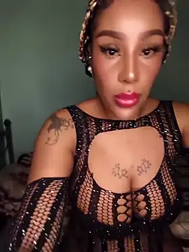 Queen Amara online show from 09.29.25