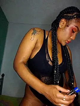 Queen Amara online show from 04.16.26