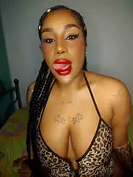 Queen Amara online show from 04.17.26