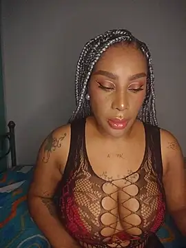 Queen Amara online show from 06.04.26