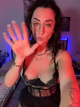 nikkaanderic online show from 04.16.26