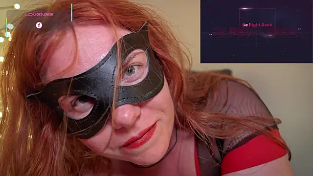 Snapshot of GingerAleMILF chatting on 04.19.26 GingerAleMILF online show from 04.19.26