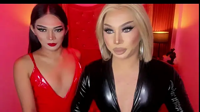 Snapshot of gordeushotcummer chatting on 10.08.25 gordeushotcummer online show from 10.08.25