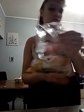 Snapshot of Maialona78 chatting on 10.31.25 Maialona78 online show from 10.31.25