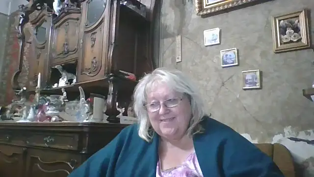 Snapshot of Lala-Love56 chatting on 09.10.25 Lala-Love56 online show from 09.10.25