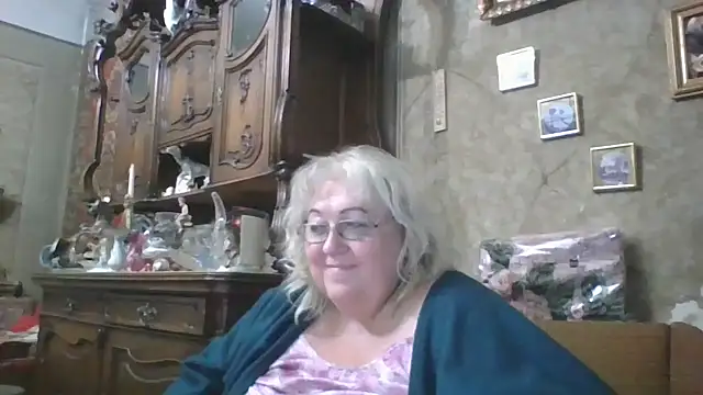 Snapshot of Lala-Love56 chatting on 09.21.25 Lala-Love56 online show from 09.21.25