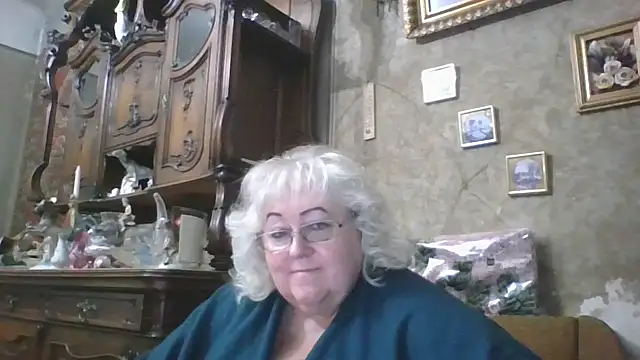 Snapshot of Lala-Love56 chatting on 09.22.25 Lala-Love56 online show from 09.22.25