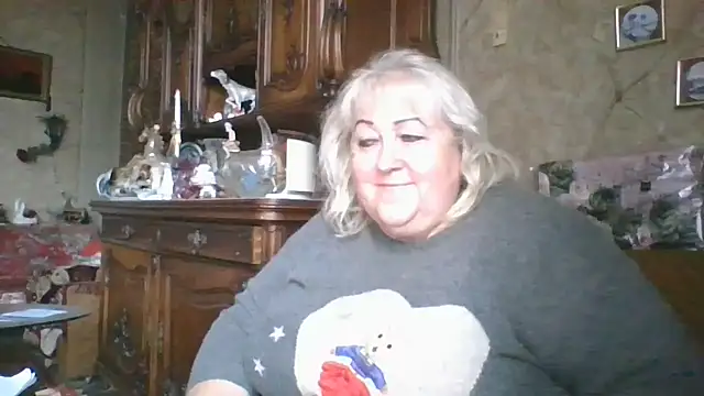 Snapshot of Lala-Love56 chatting on 09.30.25 Lala-Love56 online show from 09.30.25