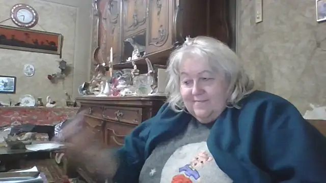 Snapshot of Lala-Love56 chatting on 10.25.25 Lala-Love56 online show from 10.25.25