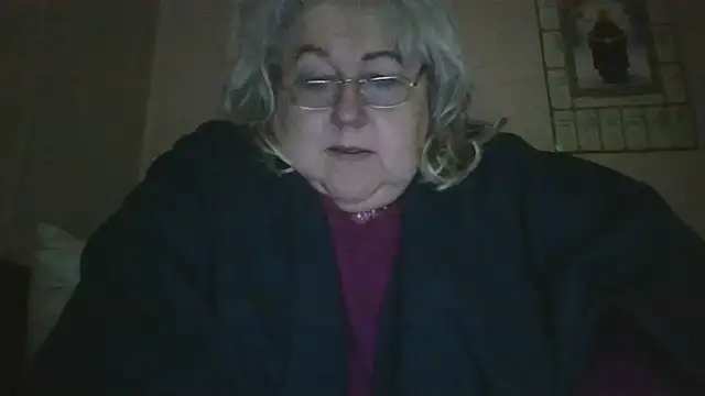 Snapshot of Lala-Love56 chatting on 10.27.25 Lala-Love56 online show from 10.27.25