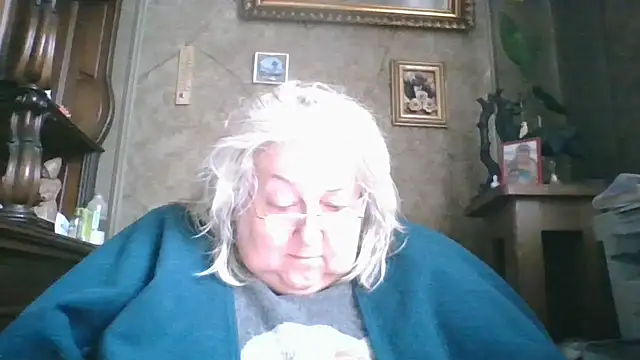 Snapshot of Lala-Love56 chatting on 11.10.25 Lala-Love56 online show from 11.10.25