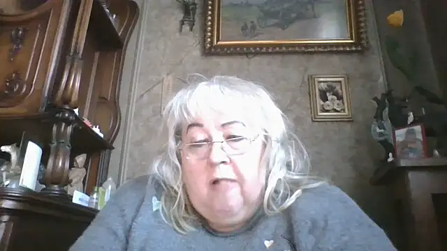 Snapshot of Lala-Love56 chatting on 12.16.25 Lala-Love56 online show from 12.16.25