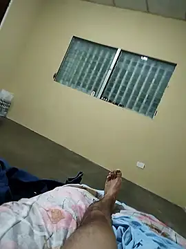 Snapshot of Eszteban1987 chatting on 01.12.26 Eszteban1987 online show from 01.12.26