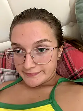 Bellatrisssaa online show from 09.18.25