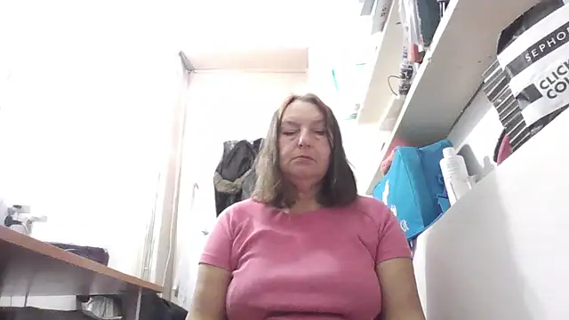 AnnaLive570 online show from 12.18.25