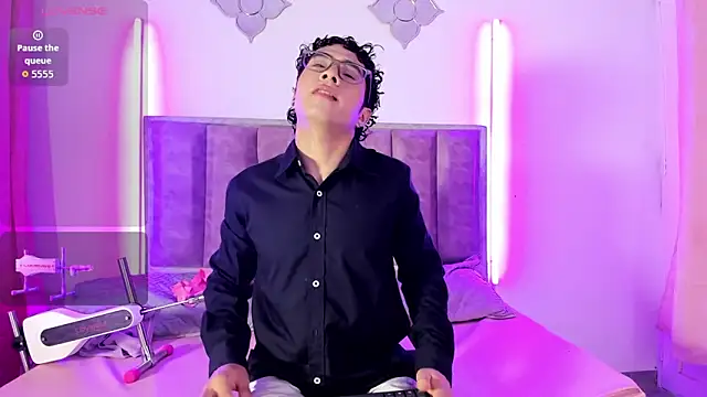 Snapshot of 0anonimo_bottom1 chatting on 10.02.25 0anonimo bottom1 online show from 10.02.25