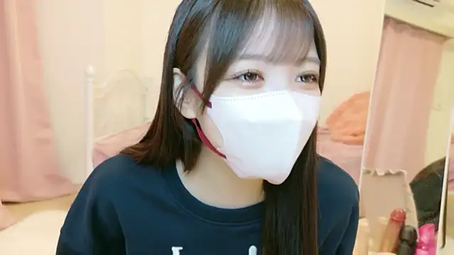 roachan  online show from 03.08.26