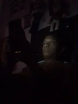 Snapshot of elpeluchenegroxxx3 chatting on 10.09.25 elpeluchenegroxxx3 online show from 10.09.25