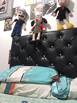 Snapshot of elpeluchenegroxxx3 chatting on 03.15.26 elpeluchenegroxxx3 online show from 03.15.26