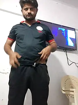 Snapshot of urhotboymeet chatting on 11.15.25 urhotboymeet online show from 11.15.25