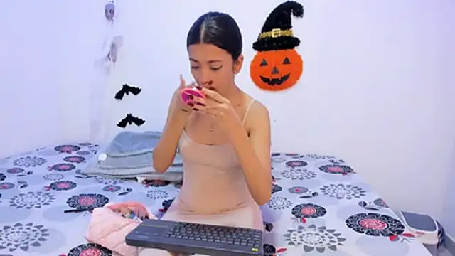 Sexy777Couple online show from 10.24.25