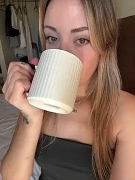 Sashailardi online show from 04.18.26