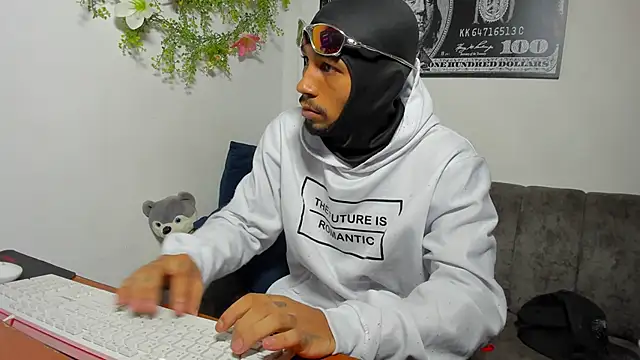 Snapshot of carl_jhonson821 chatting on 11.07.25 carl jhonson821 online show from 11.07.25