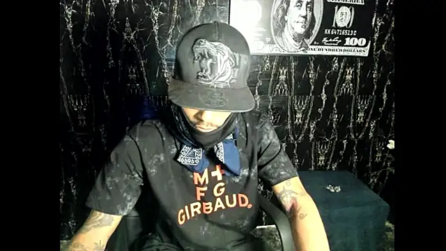 Snapshot of carl_jhonson821 chatting on 11.25.25 carl jhonson821 online show from 11.25.25