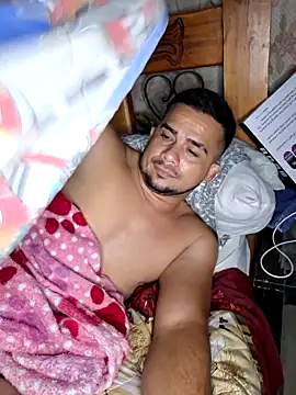 Snapshot of yeffito1 chatting on 09.18.25 yeffito1 online show from 09.18.25