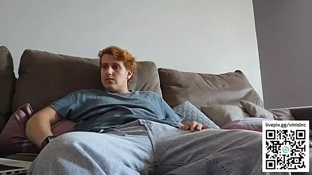 Snapshot of vinialnc chatting on 09.09.25 vinialnc online show from 09.09.25